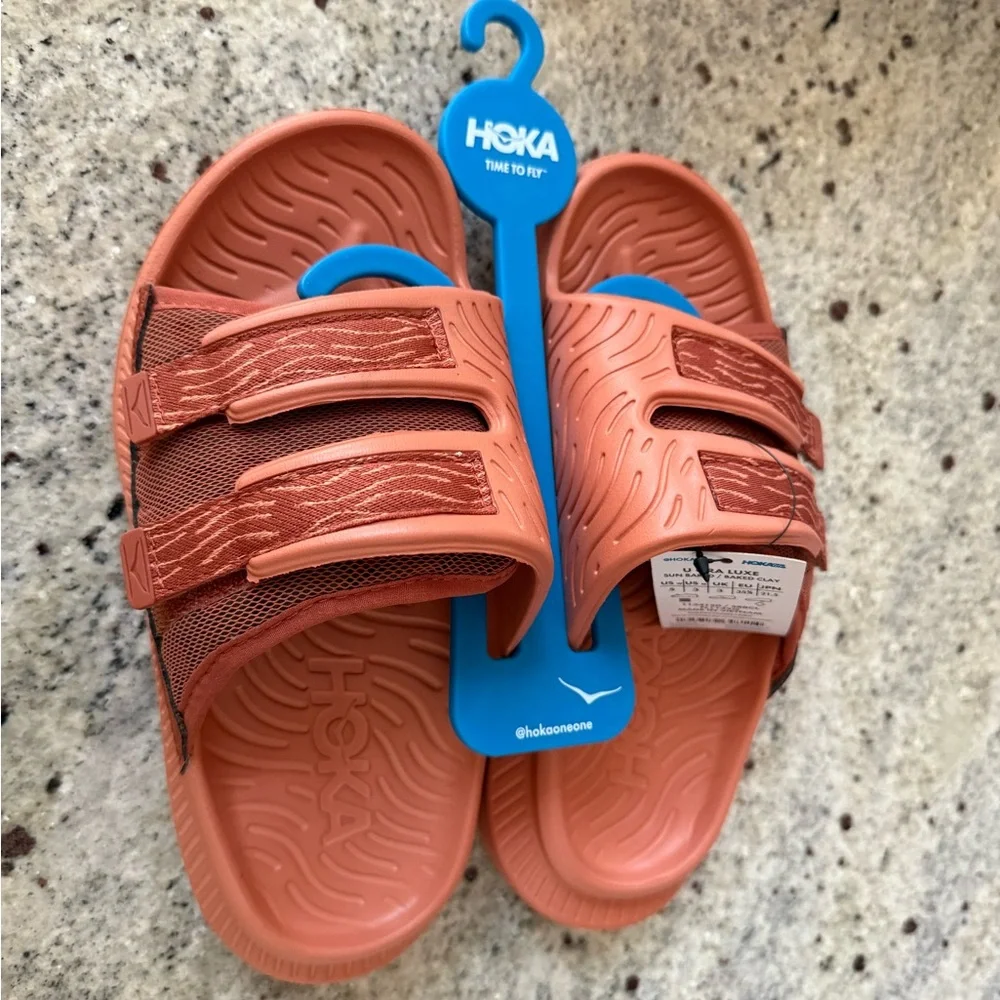Gender Inclusive Ora Luxe Slide Sandal HOKA - Picture 2 of 5